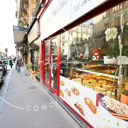 Romantic Montmartre - Bright - * باريس