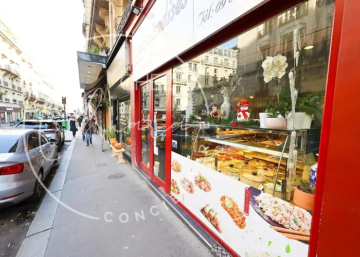 Romantic Montmartre - Bright - * פריז